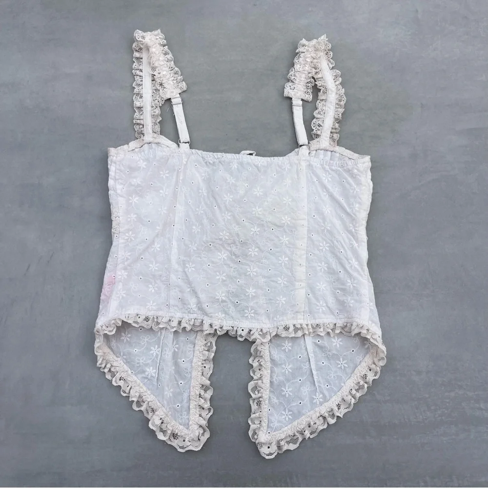 Sugar Thrillz Idyllic Scene Lace Tank Top - Picture 4 of 4